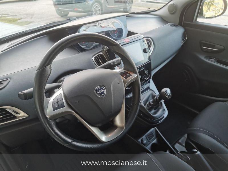 Lancia Ypsilon 1.0 FireFly 5 porte S&S Hybrid Gold