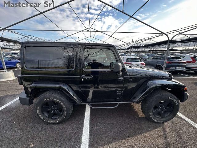 JEEP Wrangler Wrangler III 2011 2.8 crd Sahara auto EB828JA