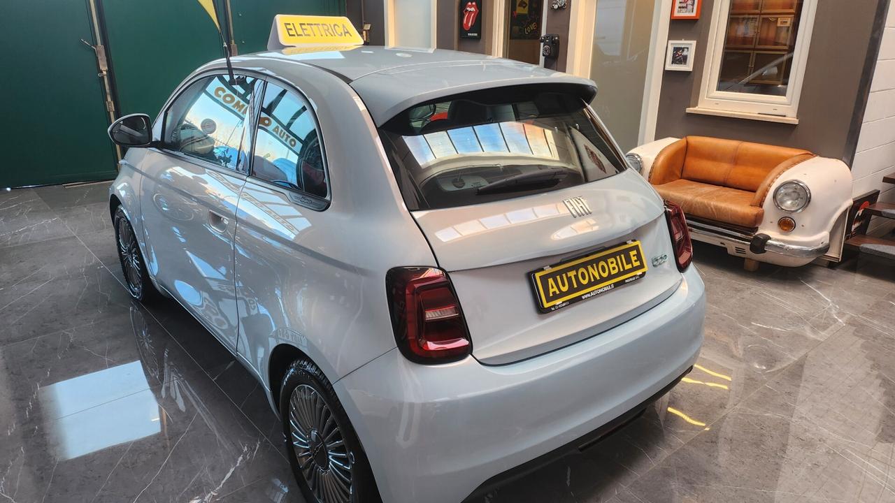 Fiat 500 500e 3+1 42 kWh