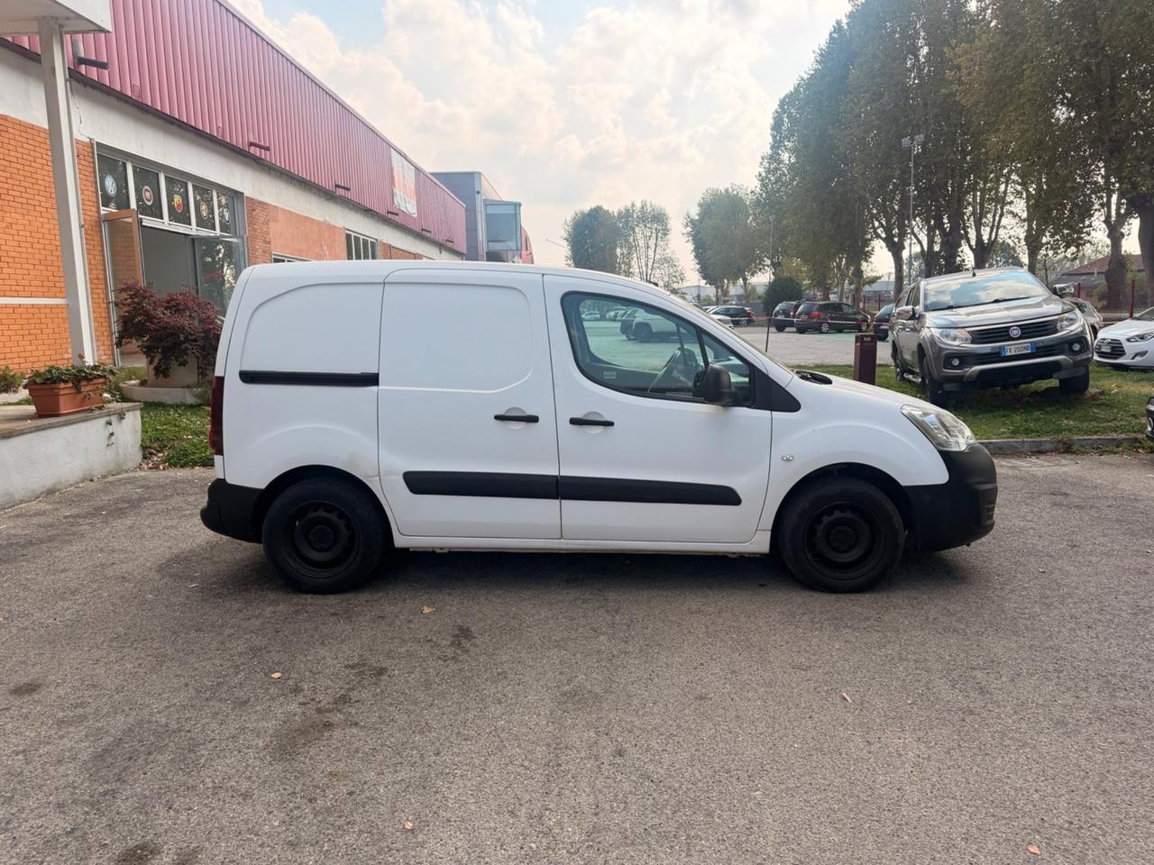 Citroen Berlingo BlueHDi 100 Van 3 posti Club L1