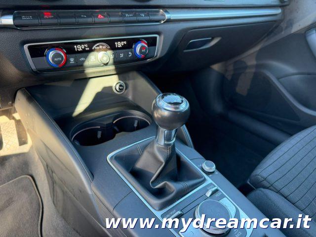 AUDI A3 1.6 TDI 116 CV Sport