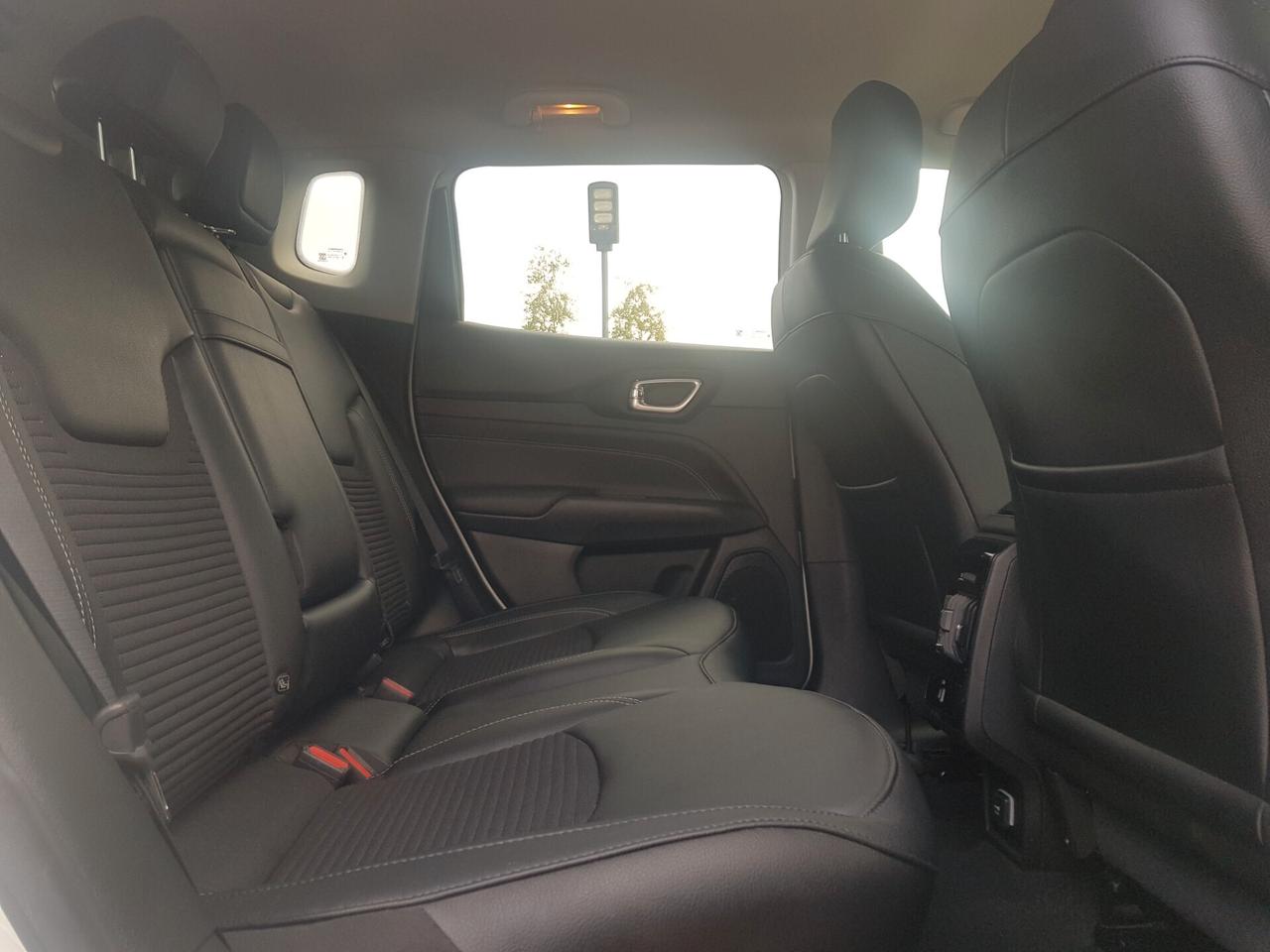Jeep Compass 1.6 Multijet II 2WD Night Eagle