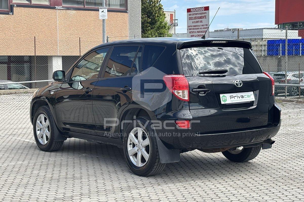 TOYOTA RAV4 Crossover 2.2 D-4D 136 CV DPF Sol