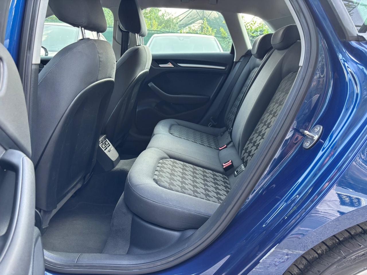 Audi A3 SPB 1.6 TDI 5 porte OK NEOPATENTATI