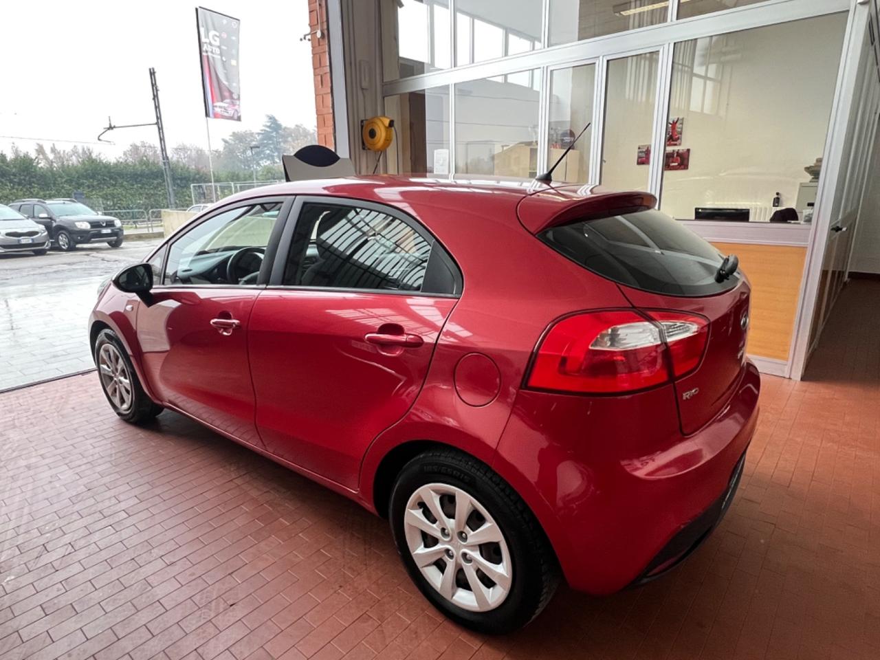 Kia Rio 1.1 CRDi WGT 5p. EX
