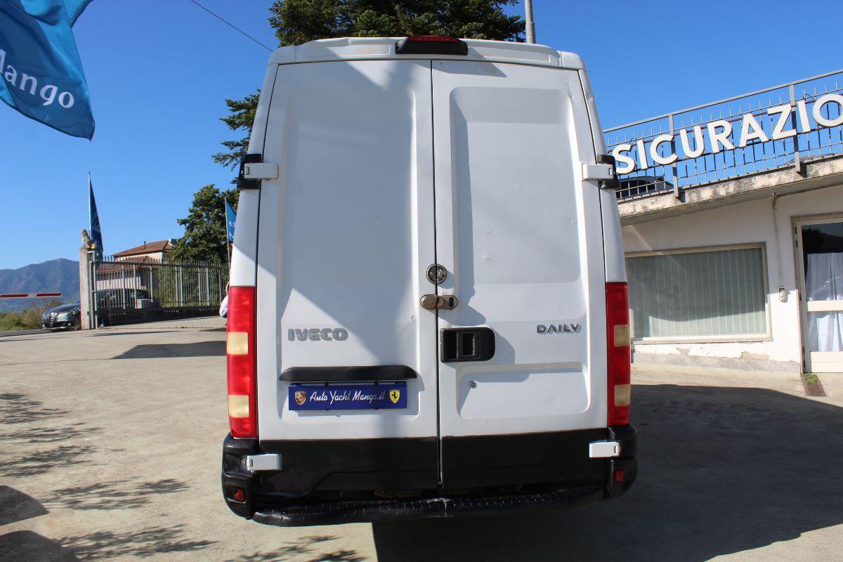 IVECO - Daily 35S11 Pari al nuovo