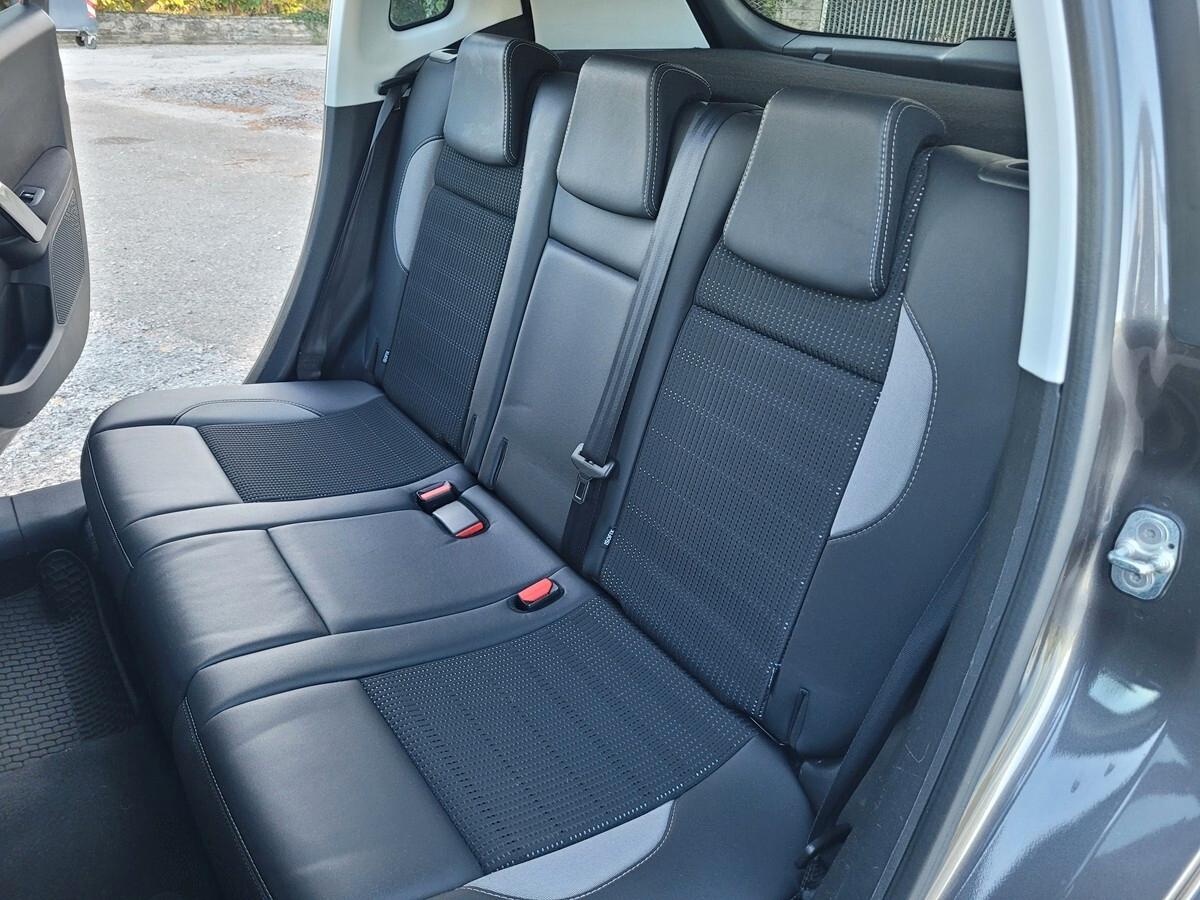 Peugeot 2008 BlueHDi 100 Allure