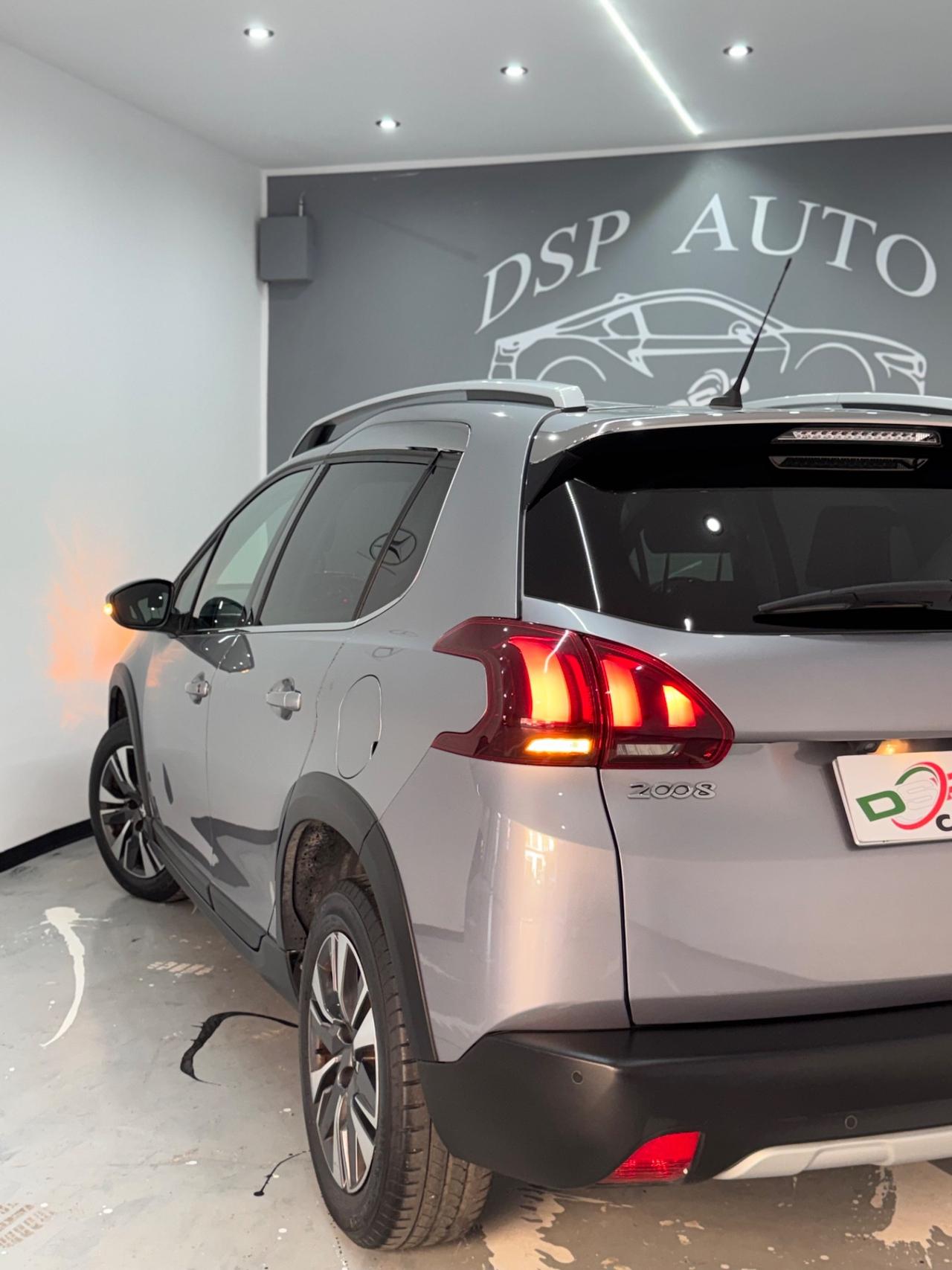 Peugeot 2008 PureTech 82 S&S Allure distribuzione fatta