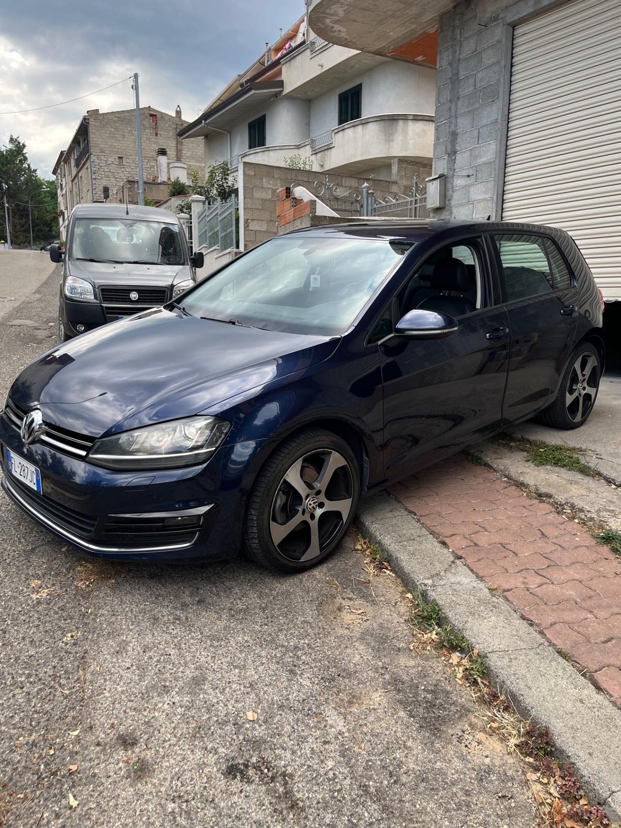 Volkswagen Golf 2.0 TDI 5p. Highline BlueMotion Technology