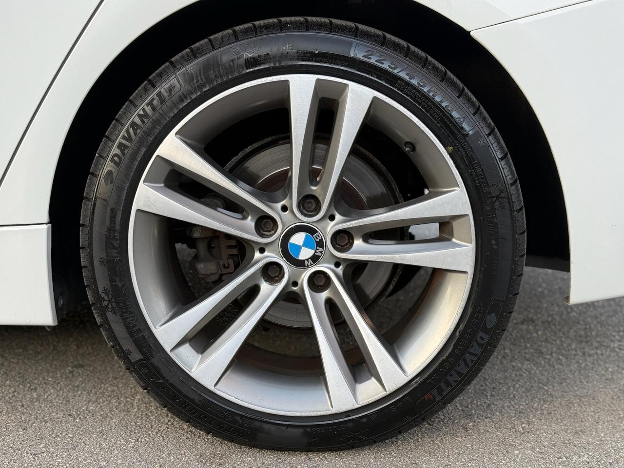 BMW 320d F30 2013 2.0 184cv