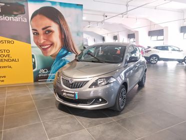 Lancia Ypsilon Gold 1.0 Hybrid 70cv AZIENDALE