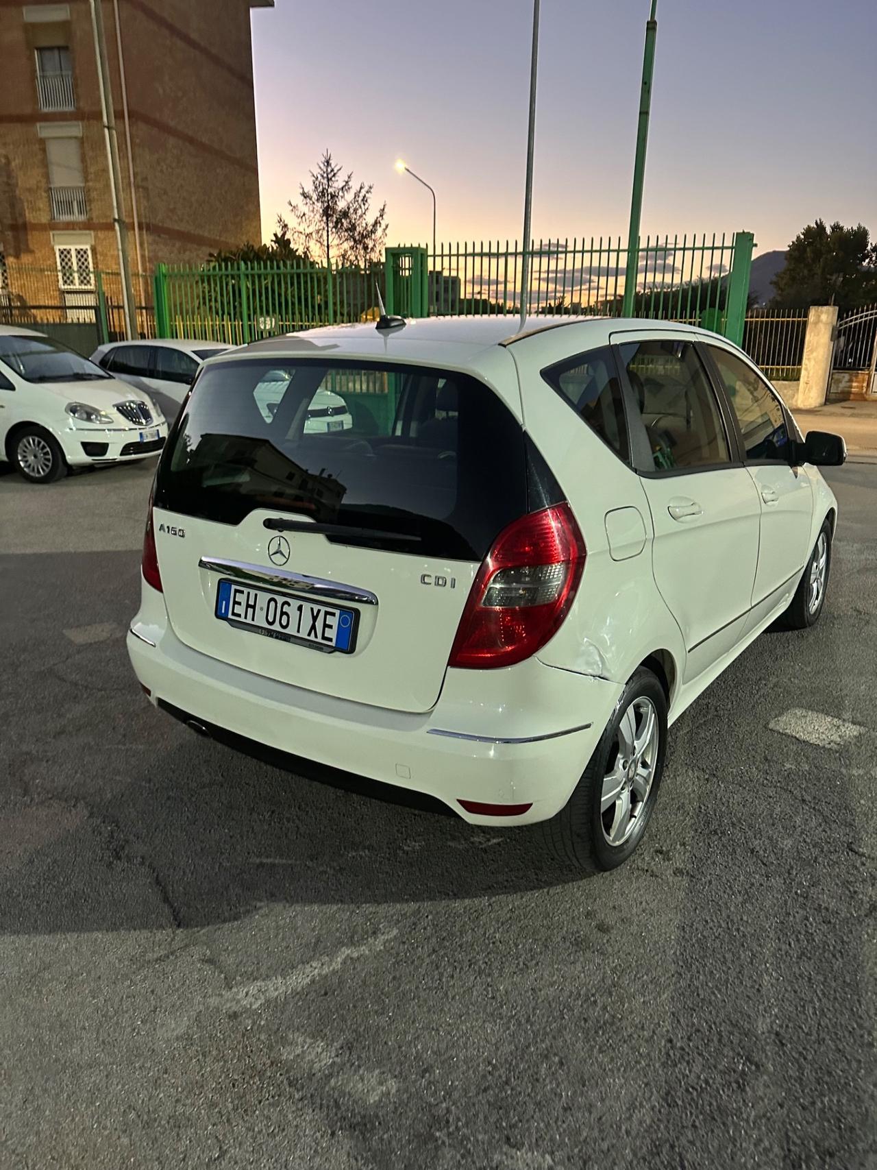Mercedes-benz A 160 CDI BlueEFFICIENCY Avantgarde
