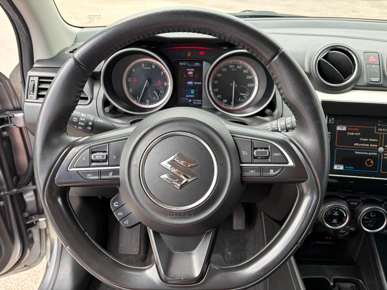Suzuki Swift 1.2 Hybrid Top