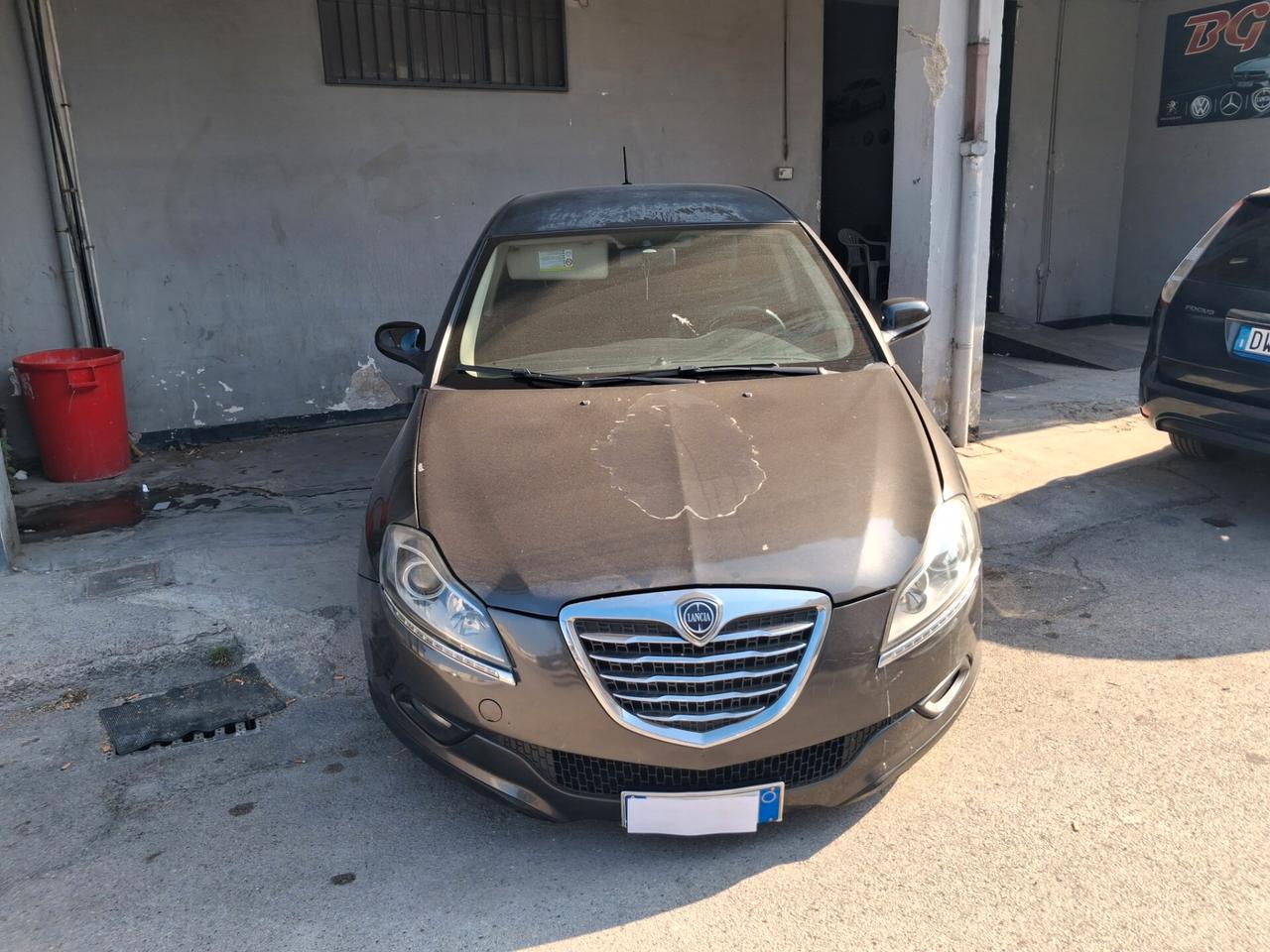 Lancia Delta 1.6 MJT cambio automatico 2009