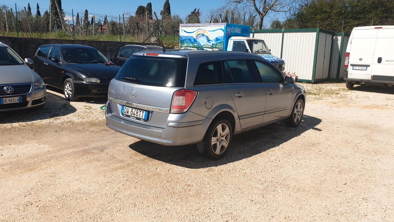 Opel Astra 1.7 CDTI 110CV 5 porte Cosmo