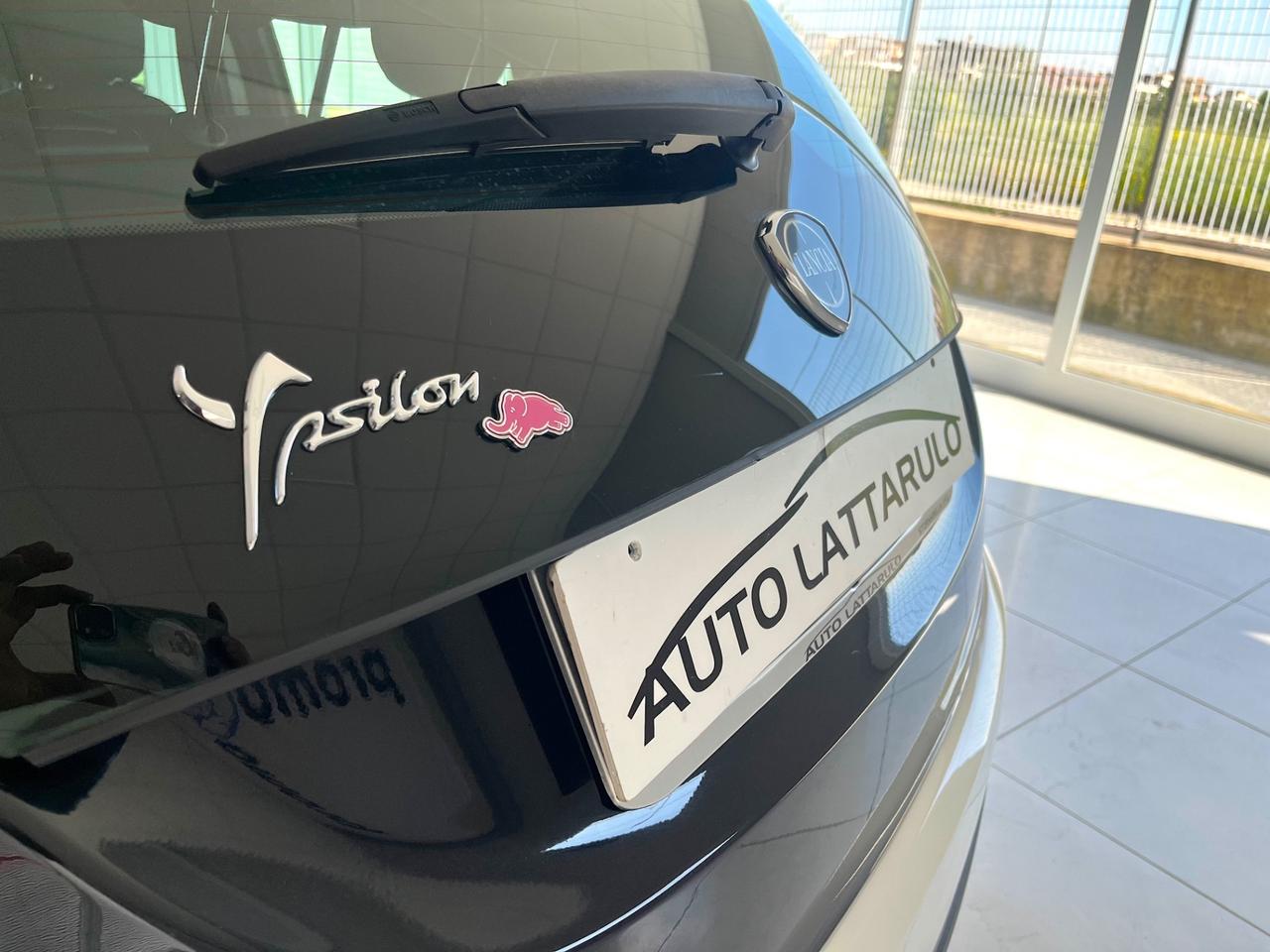 Lancia Ypsilon 1.2 69 CV 5 porte 111000 km