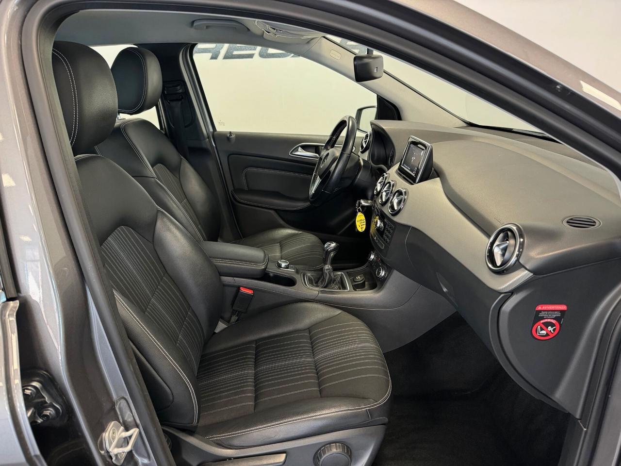 Mercedes-benz B 180 CDI BlueEFFICIENCY Premium 80.000 KM UNIPROP.