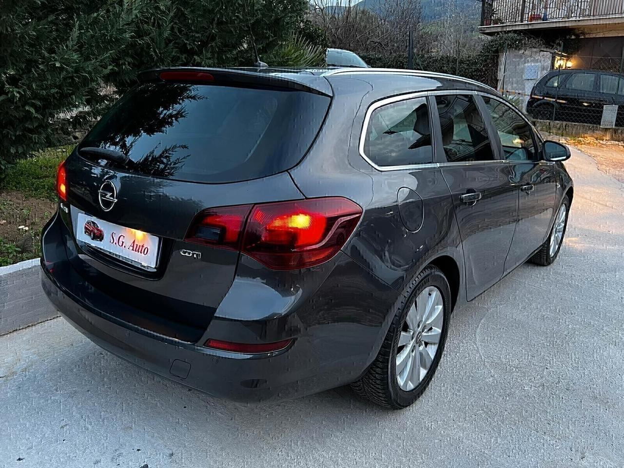 Opel Astra 1.7 CDTI 110CV Sports Tourer Cosmo Fleet