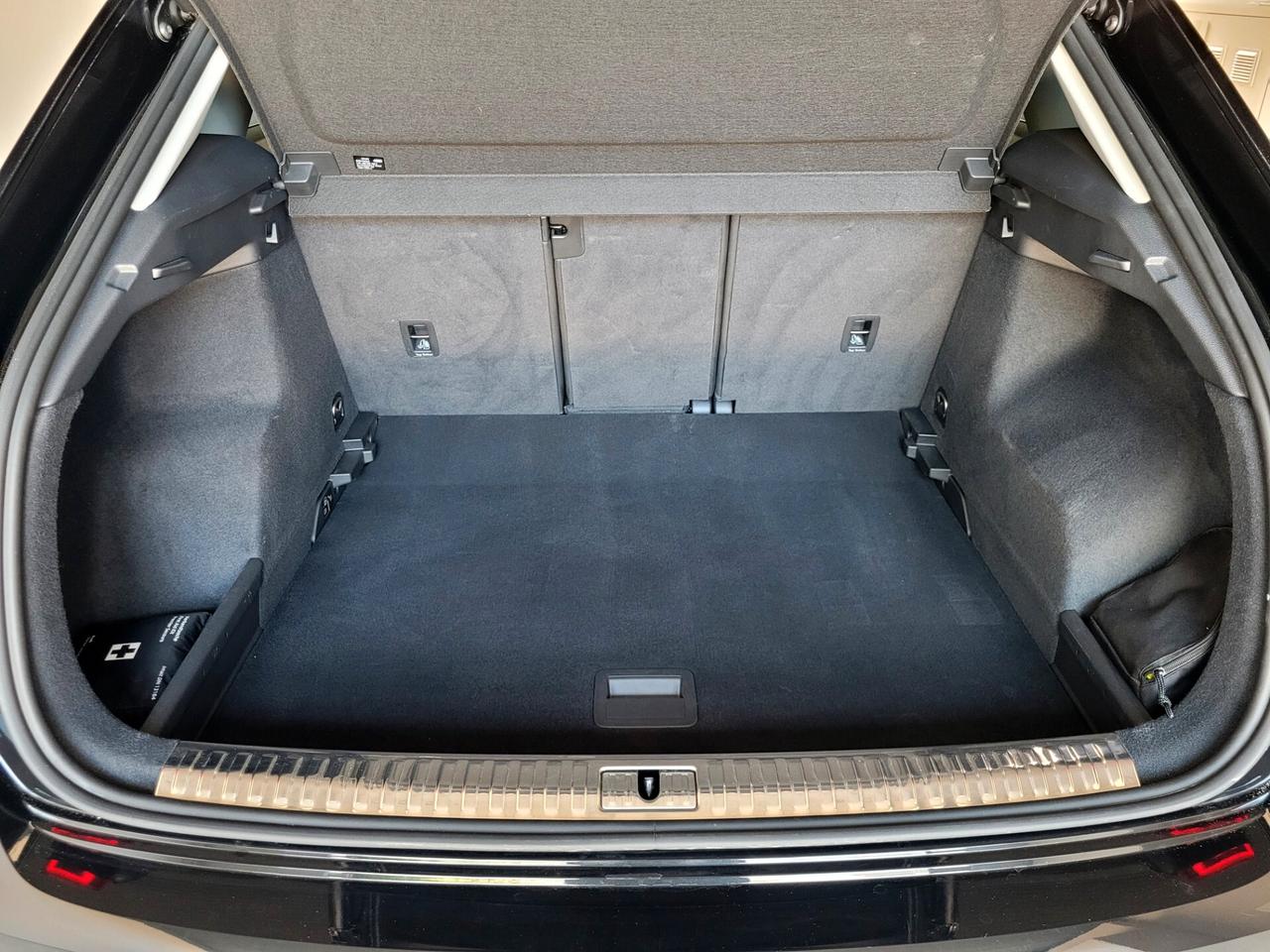 Audi Q3 35 TDI ADVANCED S TRONIC LED NAVI COCKPIT CARPLAY