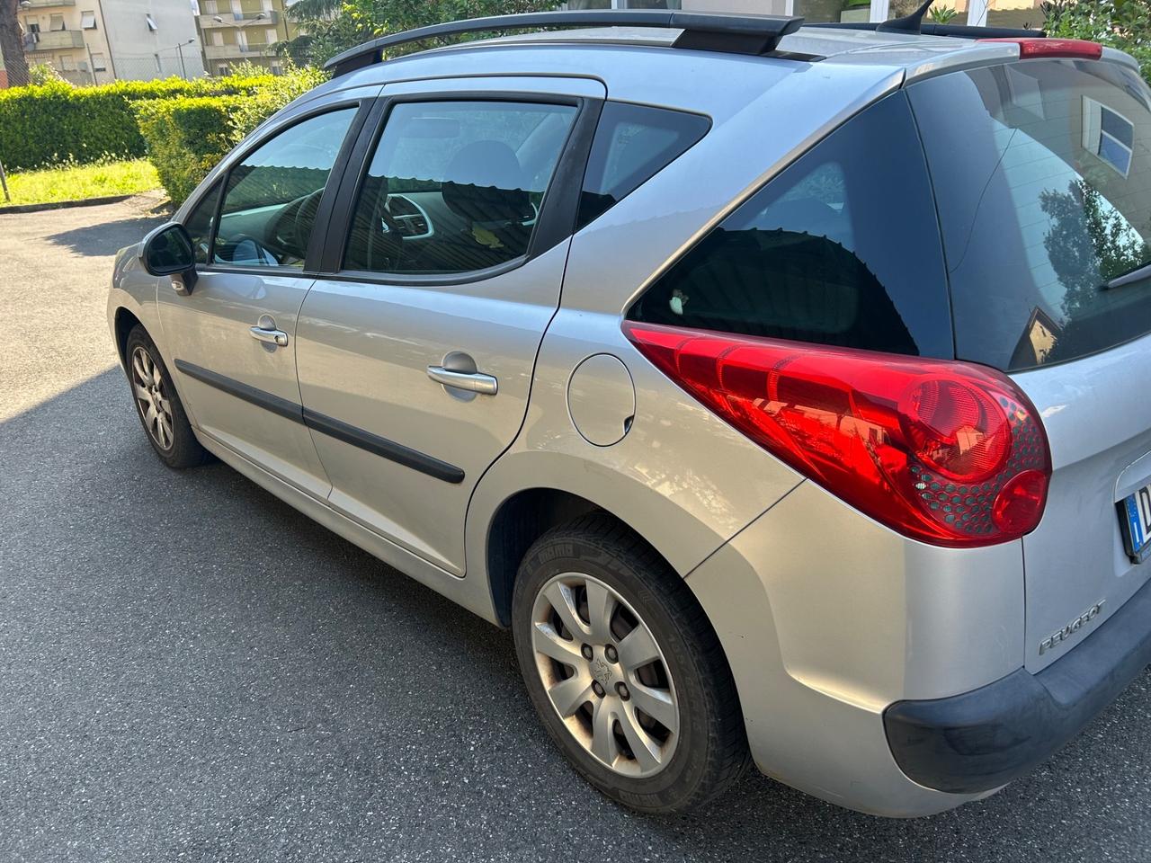 Peugeot 207 1.4 8V 75CV SW ONE Line