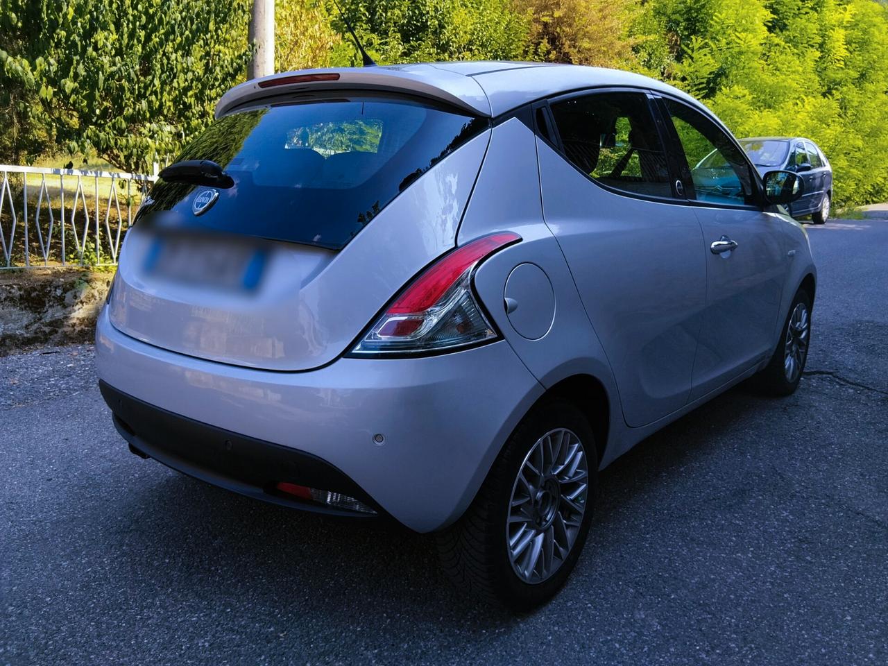 Lancia Ypsilon 1.2 69 CV 5 porte GPL Ecochic Platinum