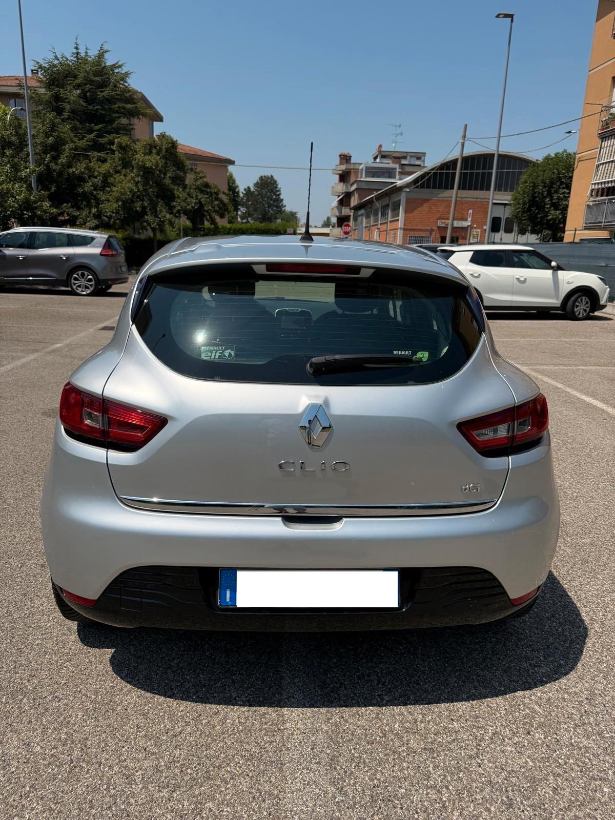 Renault Clio 1.5 dci - NEOPATENTATI - 12 MESI DI GARANZIA -