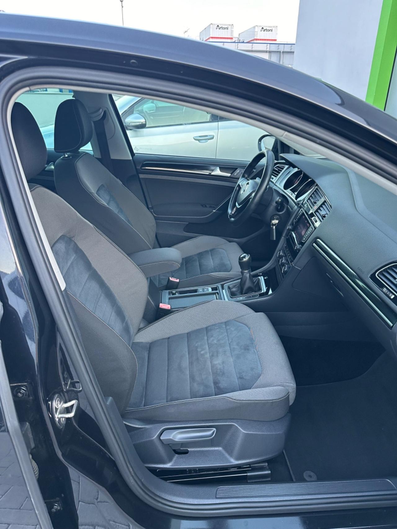 Volkswagen Golf 1.6 TDI 5p. Highline BlueMotion Technology