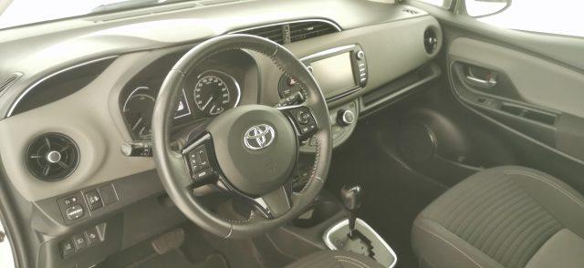 TOYOTA Yaris 1.5 Hybrid 5 porte Business