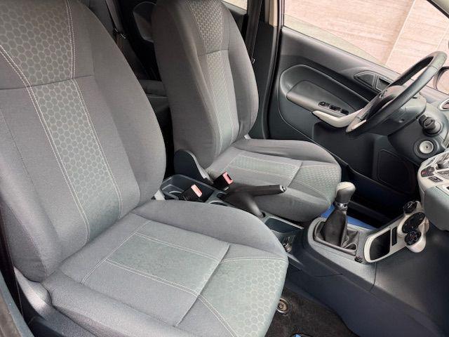 FORD Fiesta 1.4 TDCi 68CV 5 porte Titanium
