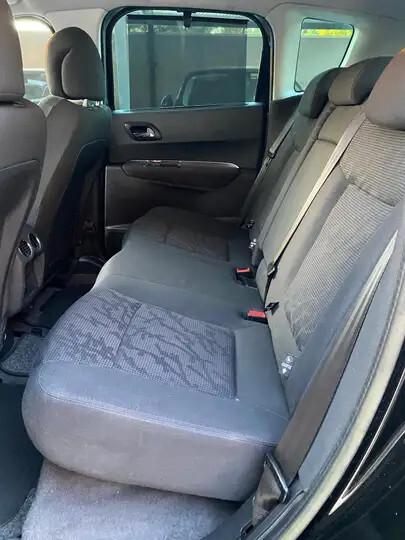 Peugeot 3008 1.6 HDi 112CV cambio robotizzato Tecno