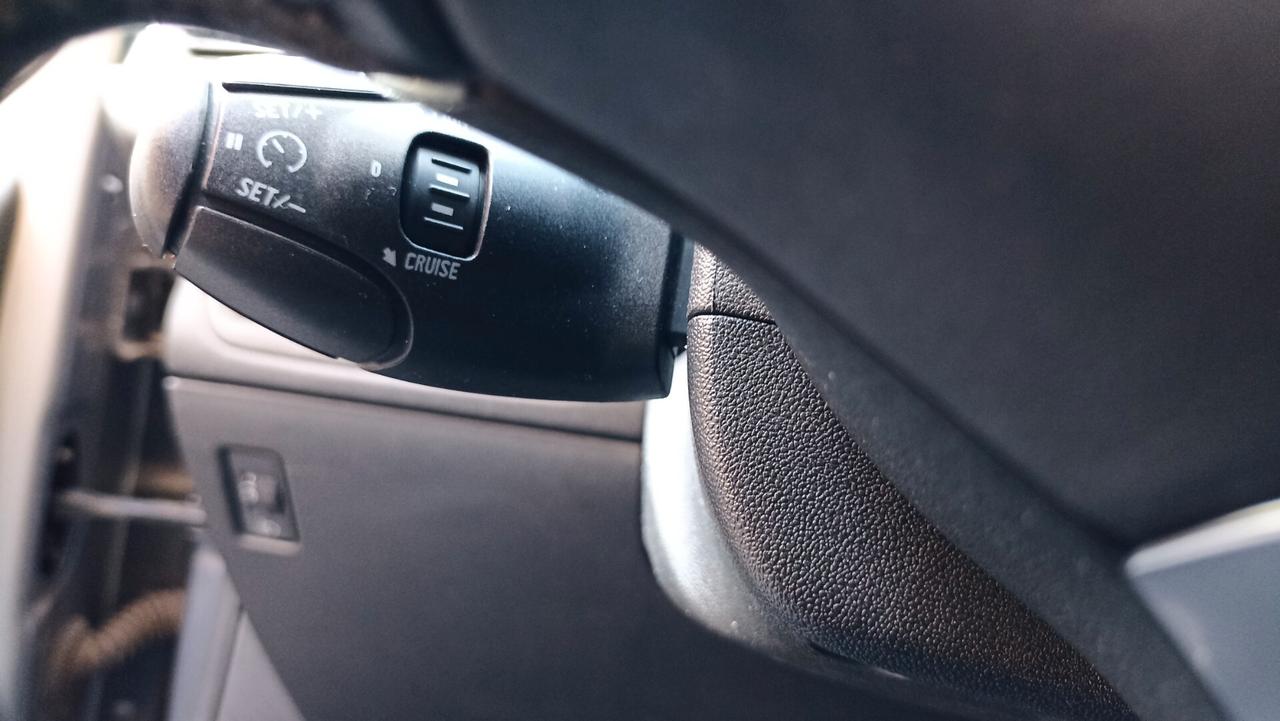 Peugeot 2008 BlueHDi 120 S&S Allure