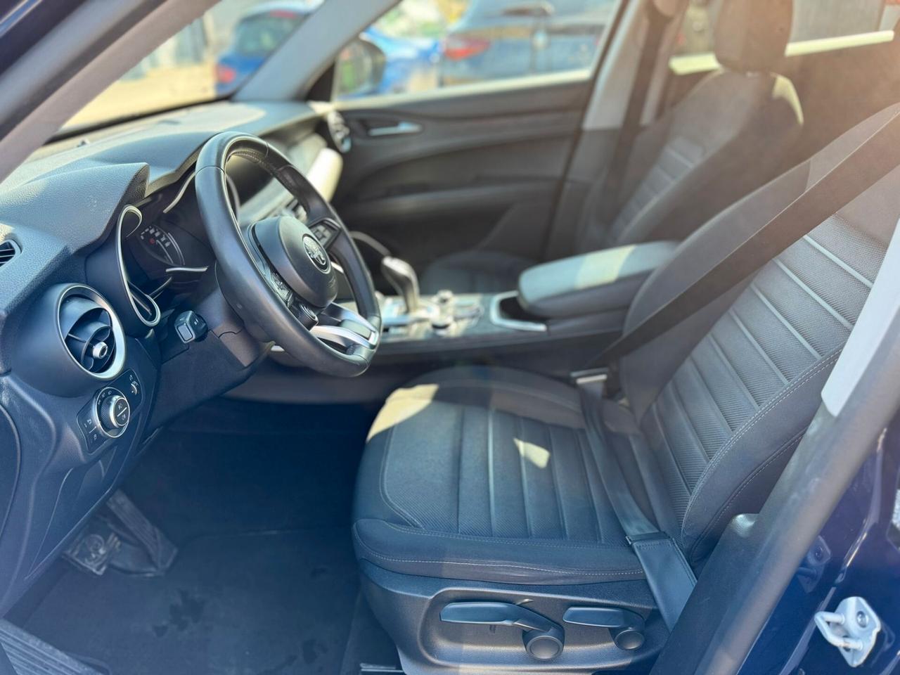 Alfa Romeo Stelvio 2.2 Turbodiesel 160 CV AT8 RWD