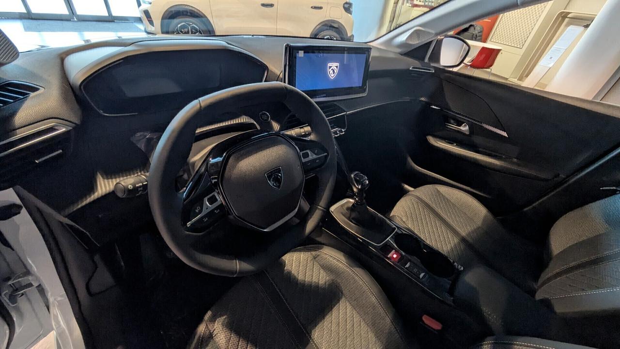 Peugeot 208 100 ALLURE