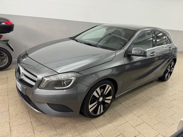 Mercedes-benz A 180 BlueEFFICIENCY Premium