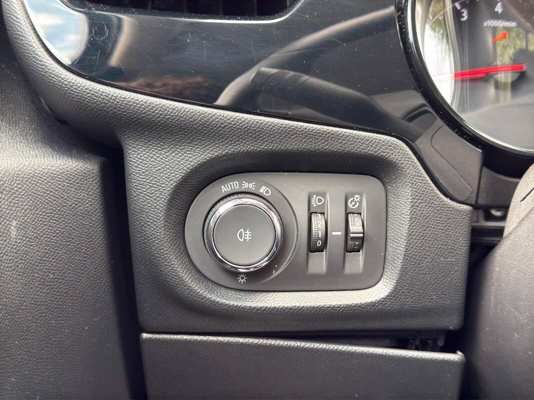 Opel Corsa 1.2 Edition s&s 75cv Con CARPLAY