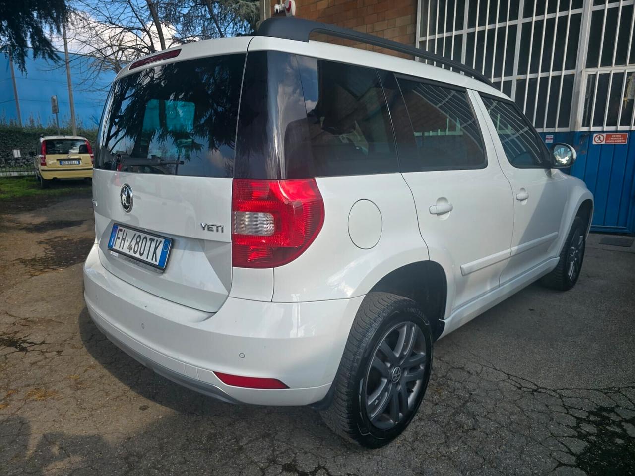 Skoda Yeti Outdoor 1.2 TSI DSG Ambition rate da 99.00