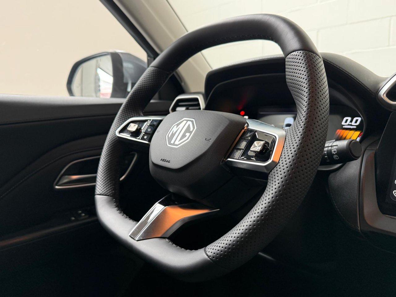 Mg ZS 1.5 hybrid+ Luxury auto (KM 0)