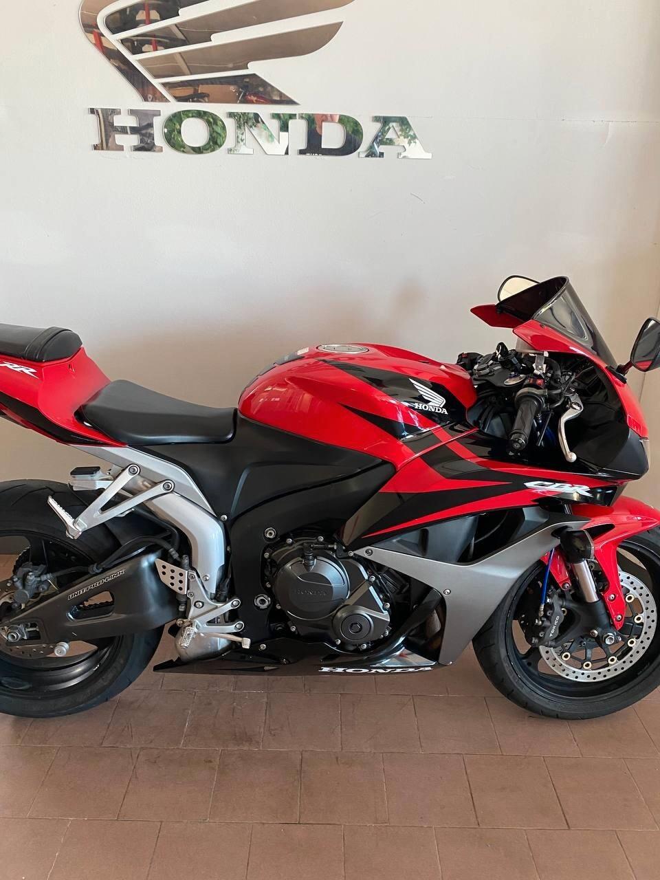 Honda CBR 600 RR