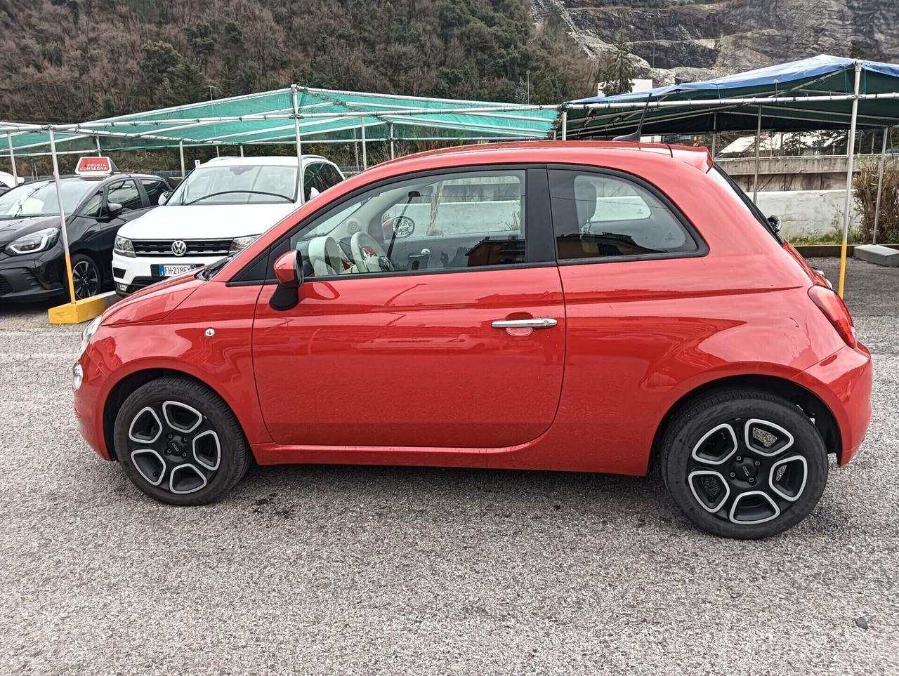 Fiat 500 1.0 Hybrid Red