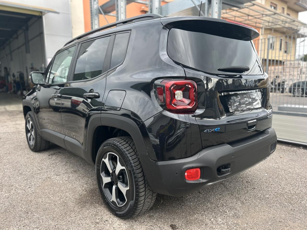 Jeep Renegade 1.3 T4 240CV PHEV 4xe AT6 Trailhawk