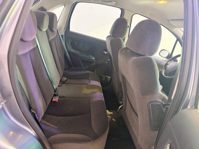 CITROEN C3 1.1 airdream Exclusive Style Techno