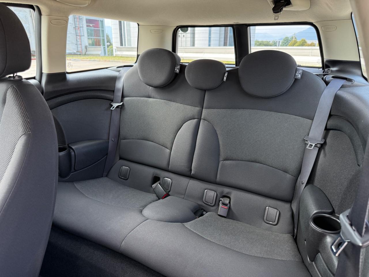 MINI COOPER CLUBMAN 1.6 16V 122CV NEOPATENTATI