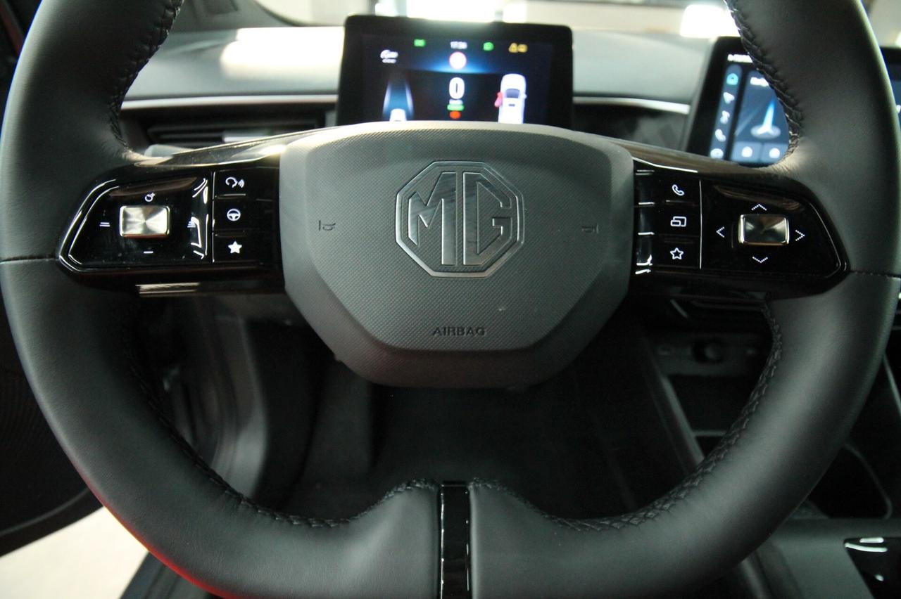 MG 3 1.5 102 CV HYBRID+LUXURY