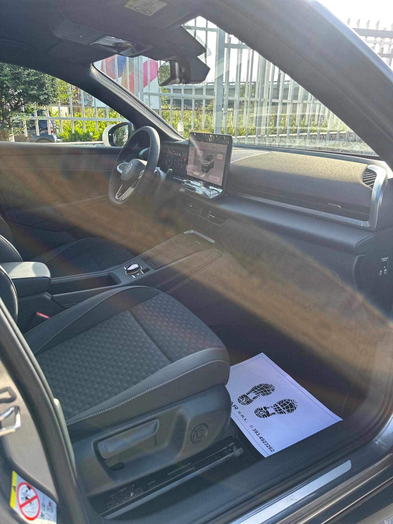 Volkswagen T-Roc 1.5 eTSI ACT 150 CV DSG R-Line