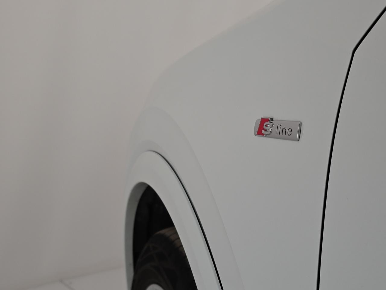 Audi Q2 35 1.5 tfsi s line edition s-tronic