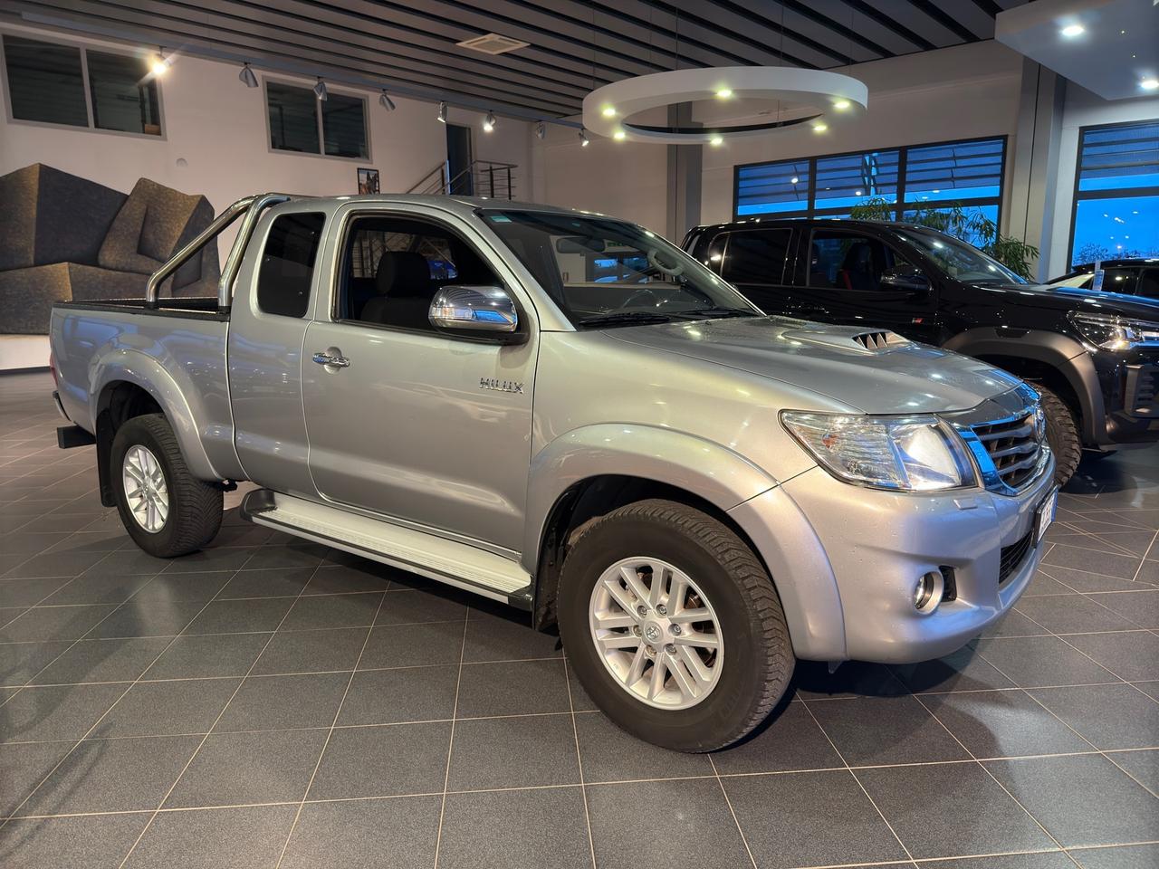 Toyota Hilux 2.5 D-4D 4WD my15"