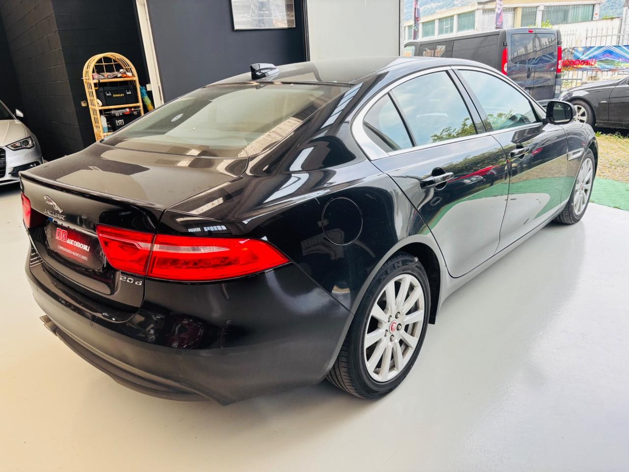Jaguar XE 2.0 D Turbo Portfolio