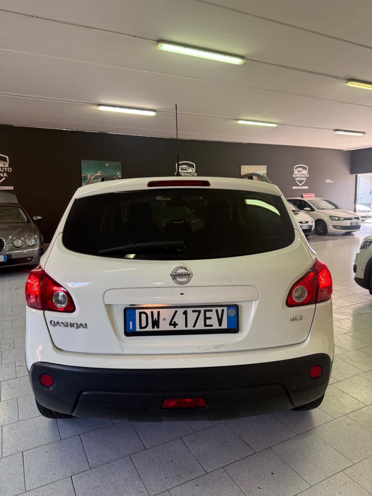 Nissan Qashqai 2.0 dCi DPF 4WD Tekna