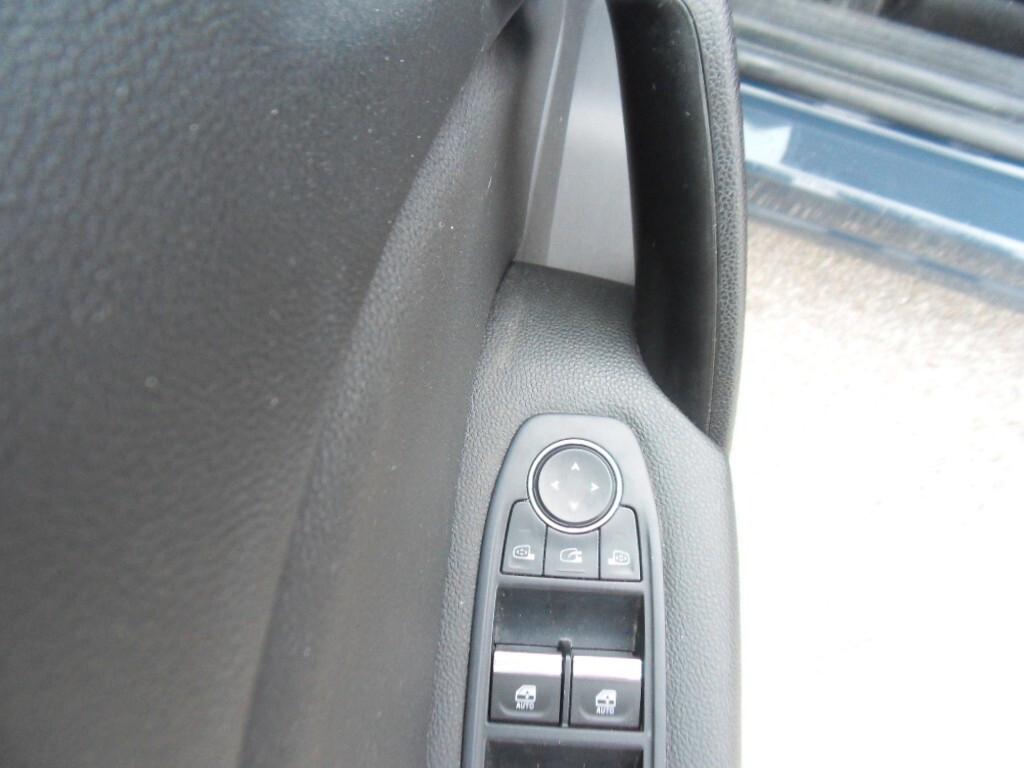 Renault Captur Mild Hybrid 140 CV Intens