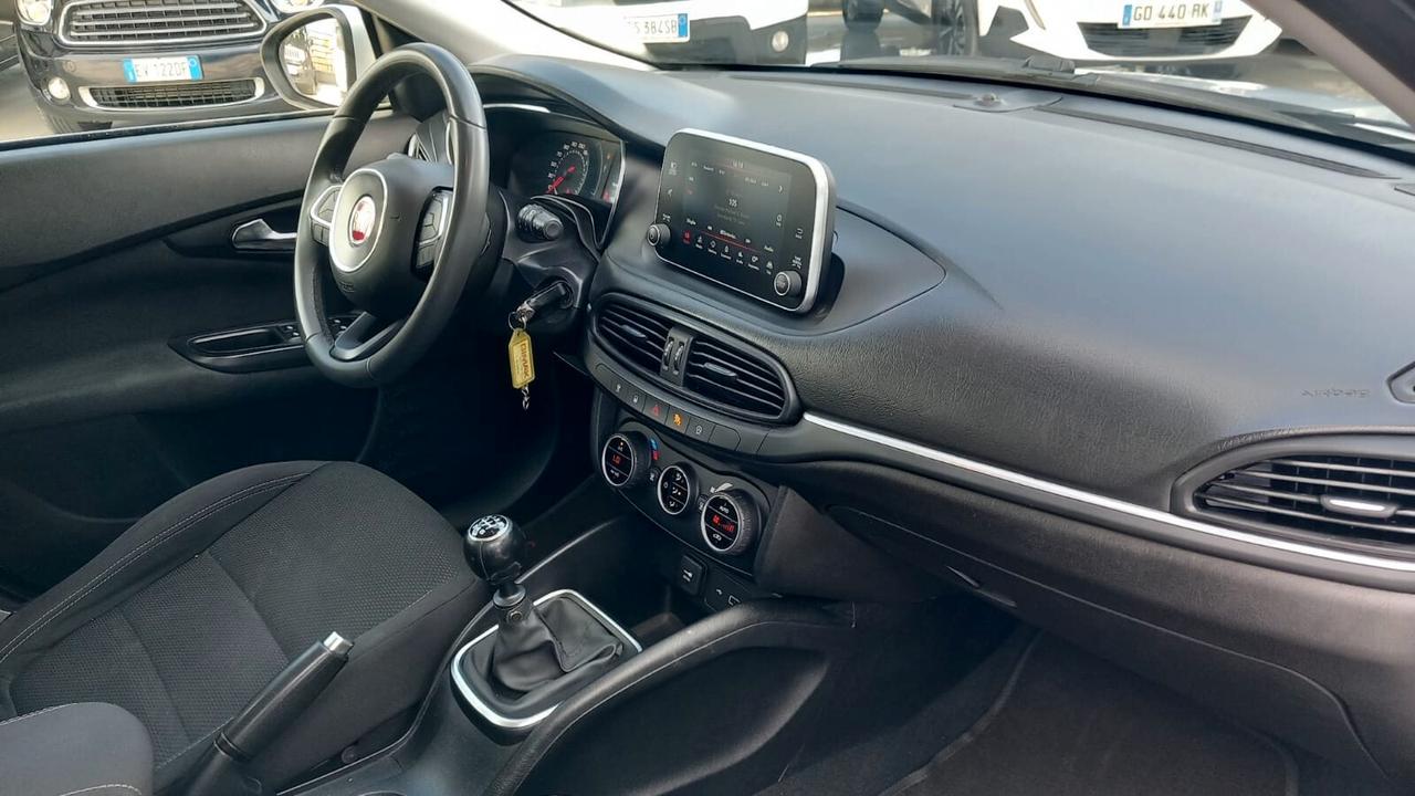 Fiat Tipo 1.6 Mjt S&S DCT SW Lounge